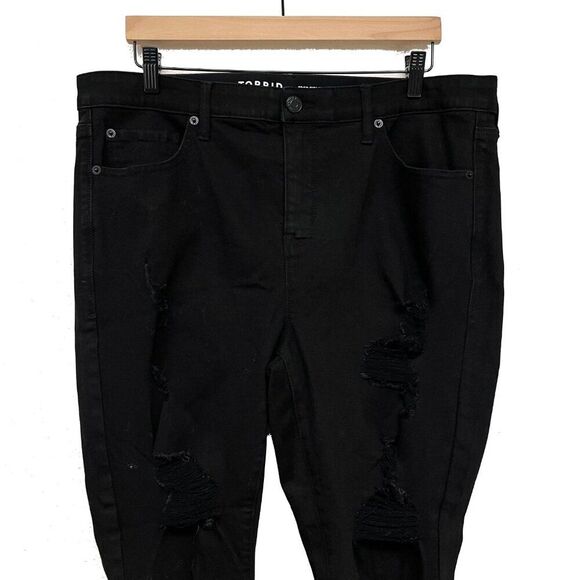 Torrid Black Ripped Distressed Sky High Skinny Crop Jeans - Size 16 - Picture 2 of 6